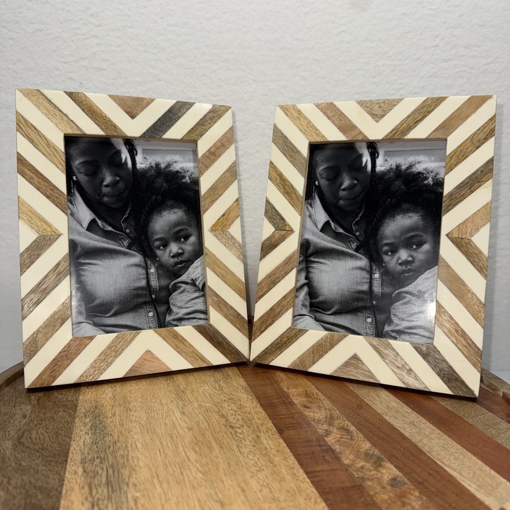 (2) Threshold Chevron Wood & Resin Look Photo Frame 5x7 - Modern Decor NEW READ